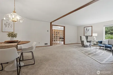 4236 Locker Road SE Port Orchard WA 98366