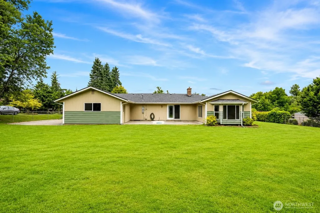 1807 Pine Avenue NE Olympia WA 98506