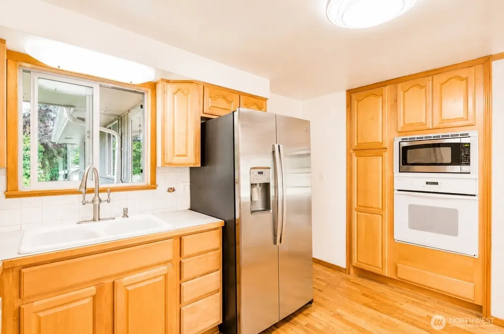 1807 Pine Avenue NE Olympia WA 98506