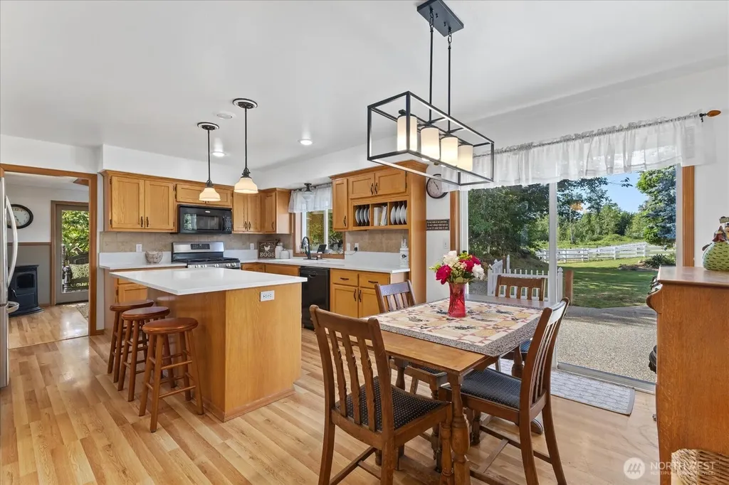 22285 Cully Road Sedro Woolley WA 98284
