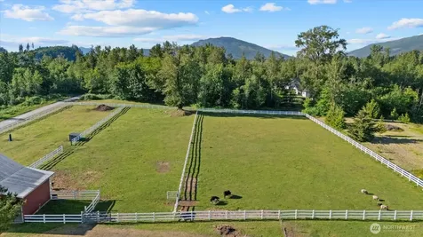22285 Cully Road Sedro Woolley WA 98284