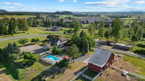 22285 Cully Road Sedro Woolley WA 98284