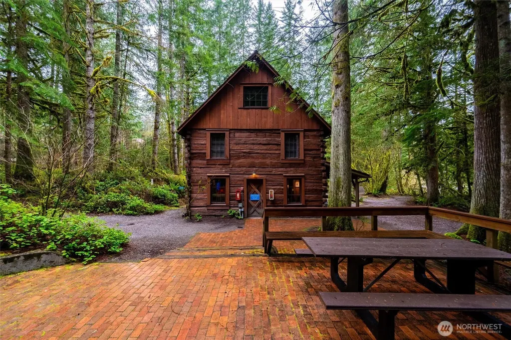 10500 Mt Baker Highway Deming WA 98244