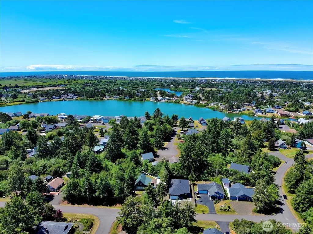 811 Vagabond Avenue Ocean Shores WA 98569