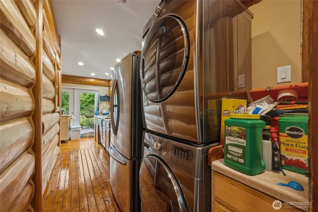 7603 Wheeler Road Maple Falls WA 98266