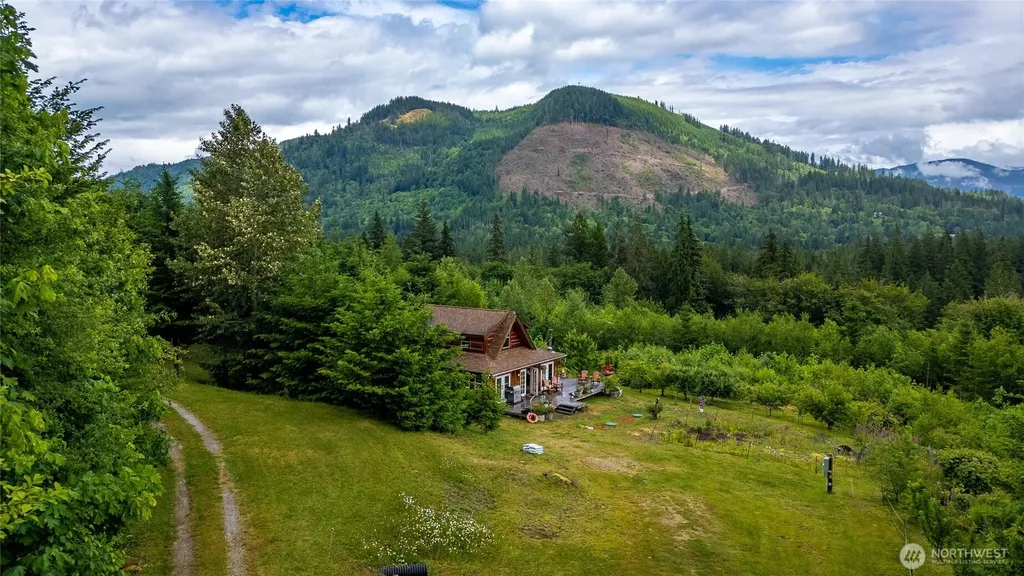 7603 Wheeler Road Maple Falls WA 98266