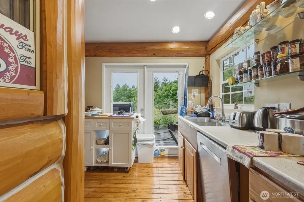 7603 Wheeler Road Maple Falls WA 98266
