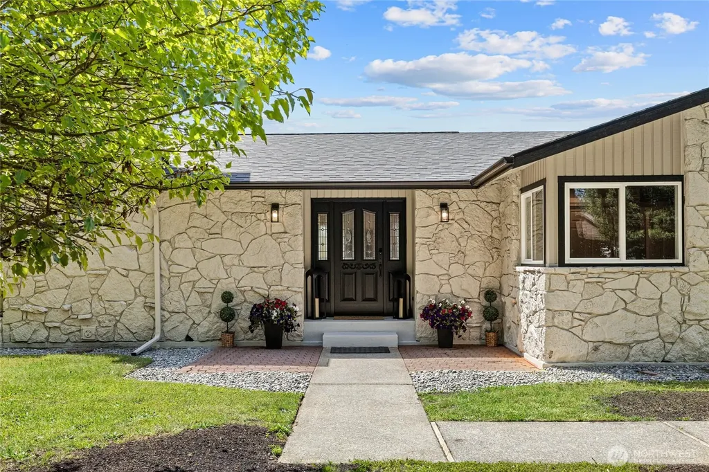 34225 166th Way SE Auburn WA 98092