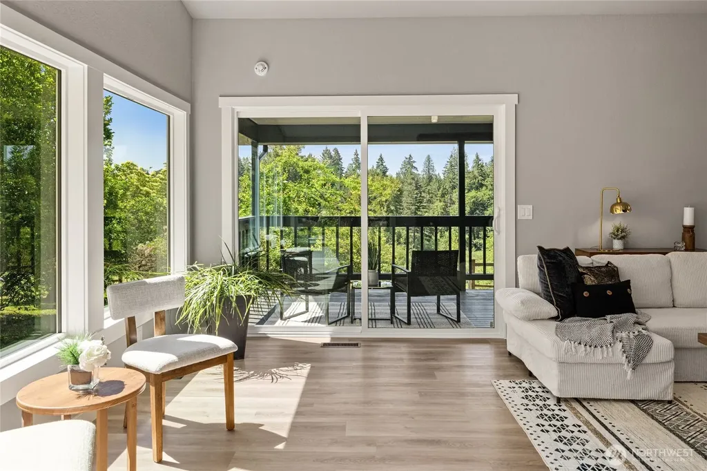 34225 166th Way SE Auburn WA 98092
