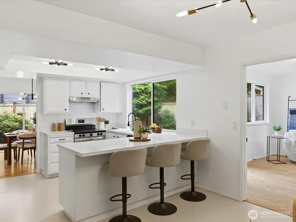 1003 111th Place SE Bellevue WA 98004