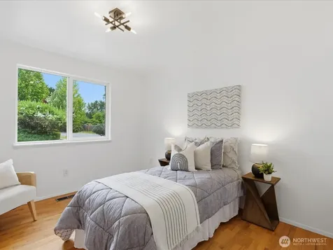 1003 111th Place SE Bellevue WA 98004