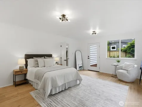 1003 111th Place SE Bellevue WA 98004