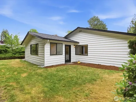 1003 111th Place SE Bellevue WA 98004