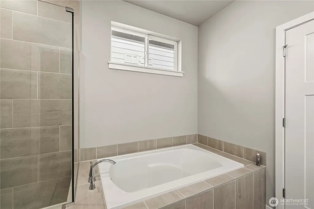 18224 134th Avenue E Puyallup WA 98374