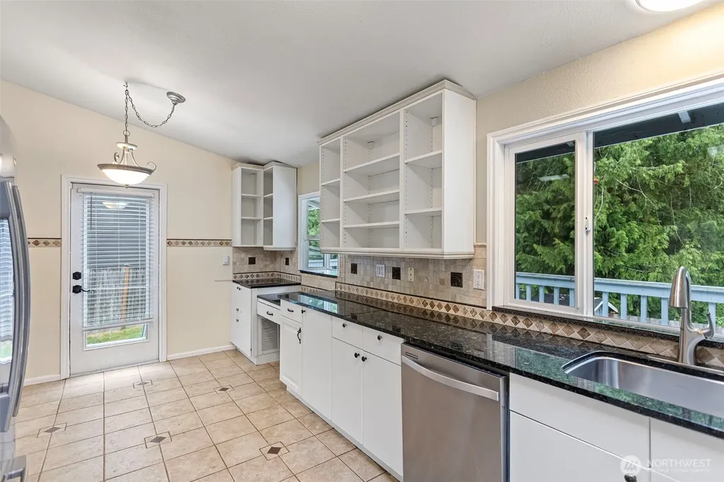 17720 199th Place NE Woodinville WA 98077
