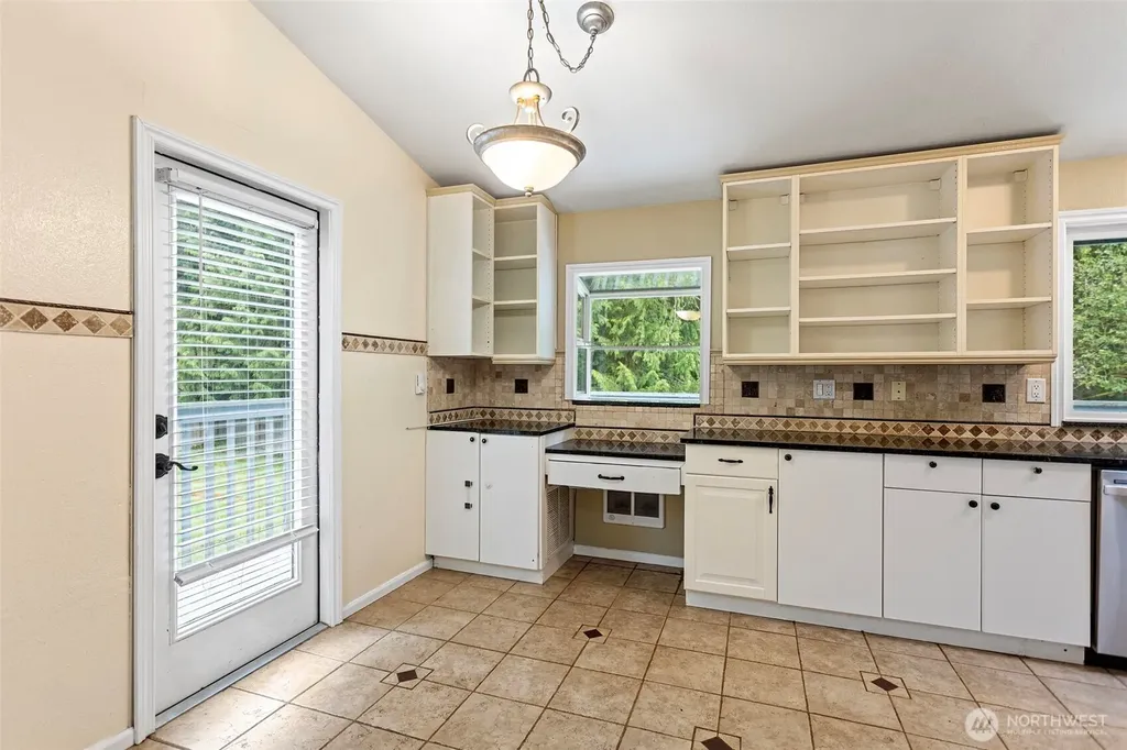 17720 199th Place NE Woodinville WA 98077