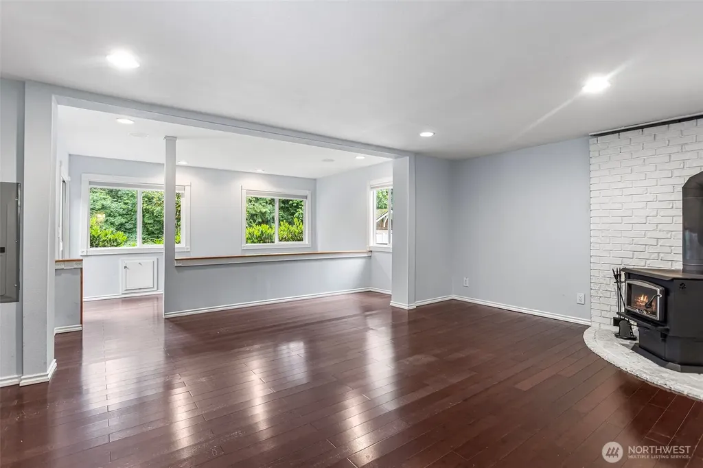 17720 199th Place NE Woodinville WA 98077