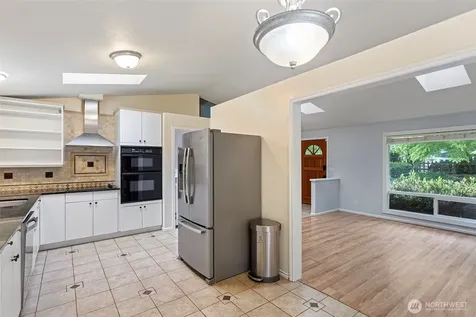 17720 199th Place NE Woodinville WA 98077