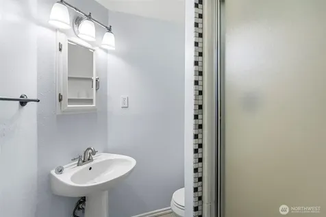 17720 199th Place NE Woodinville WA 98077