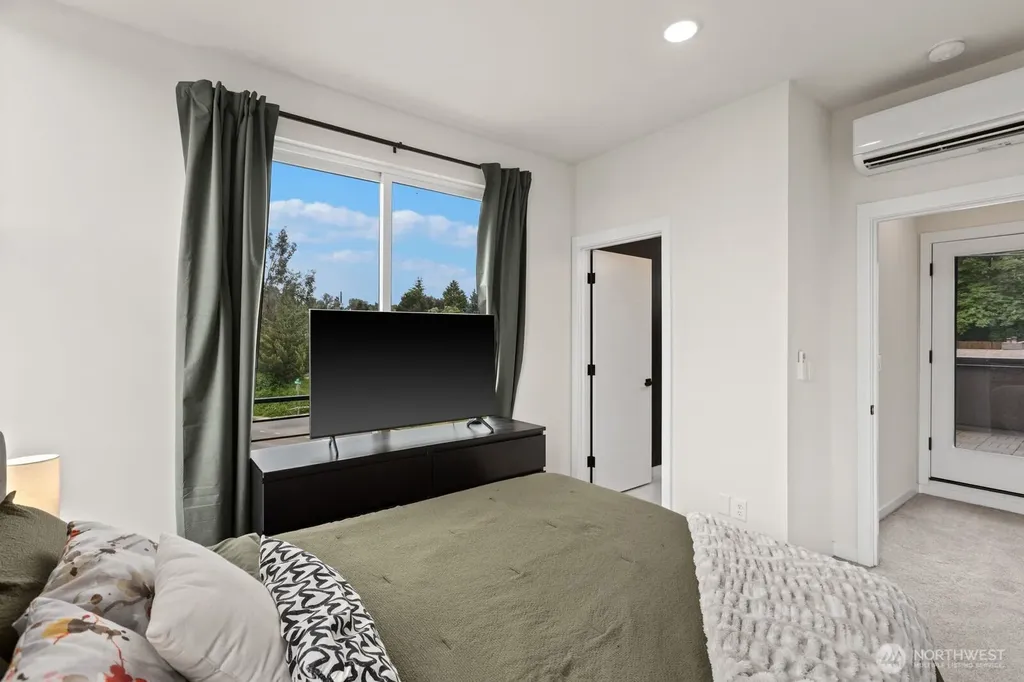 9326 Renton Avenue S Seattle WA 98118