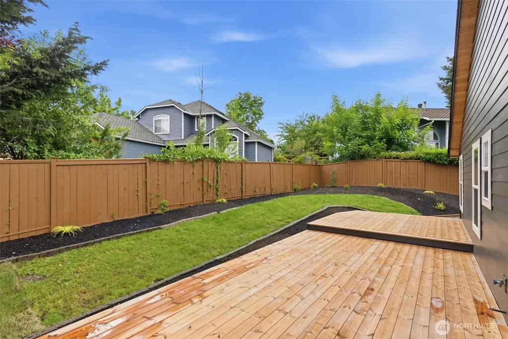 32727 19th Place SW Federal Way WA 98023