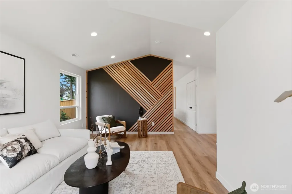 32727 19th Place SW Federal Way WA 98023
