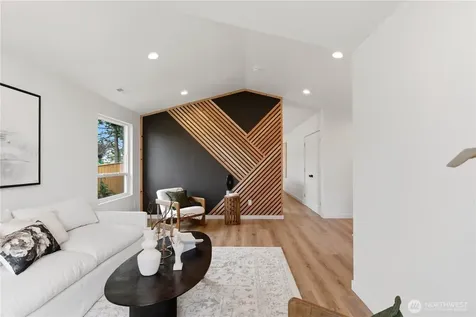 32727 19th Place SW Federal Way WA 98023