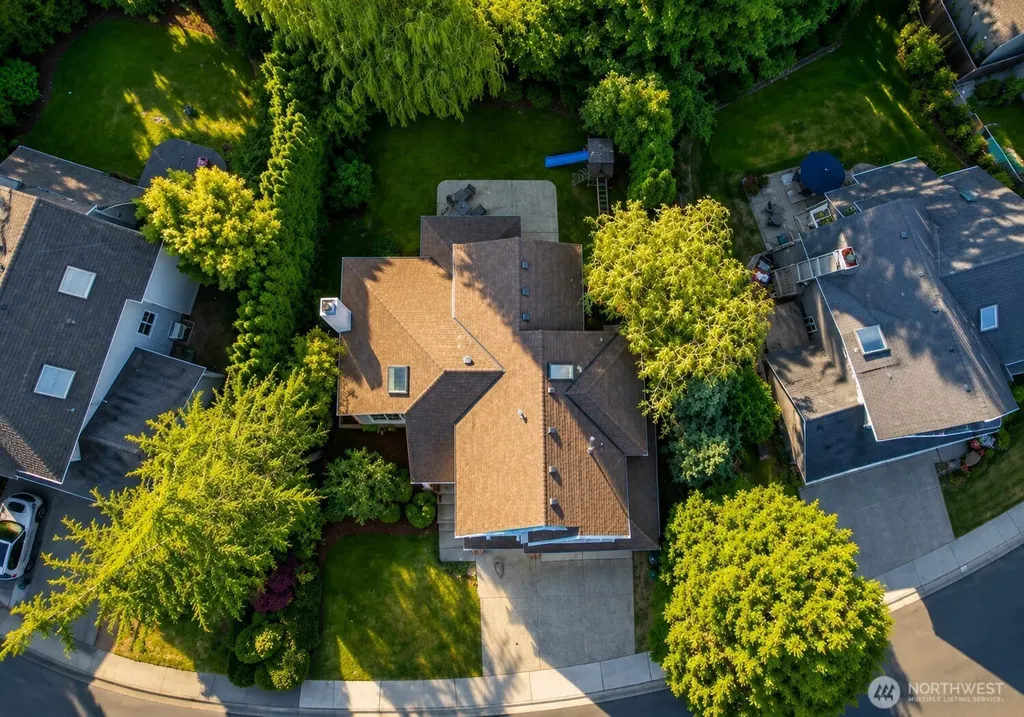 18010 NE 109 Court Redmond WA 98052