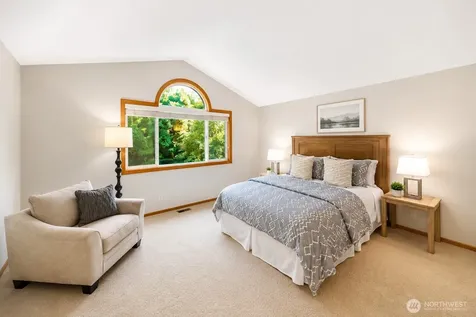 18010 NE 109 Court Redmond WA 98052