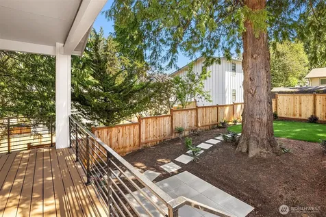 319 18th Avenue Kirkland WA 98033