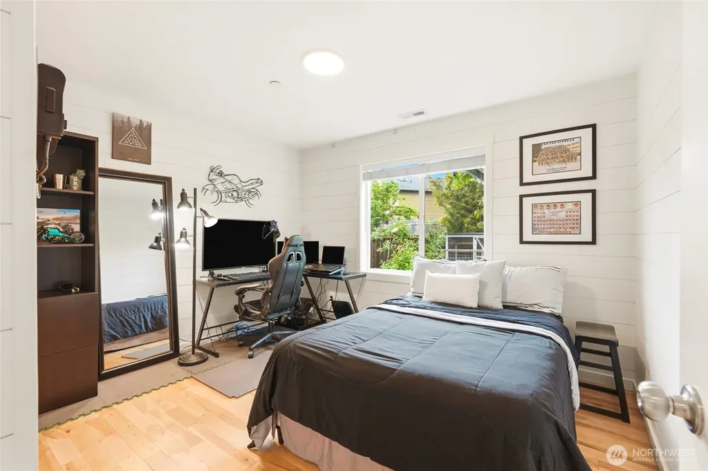 3923 221st Street SE Bothell WA 98021