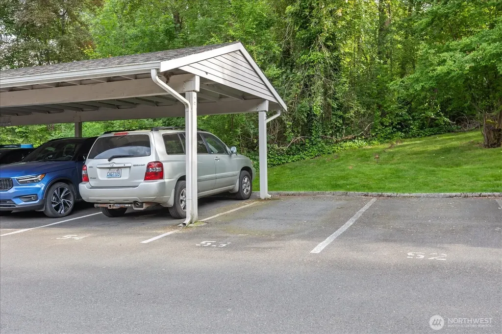 10822 E Riverside Drive Bothell WA 98011