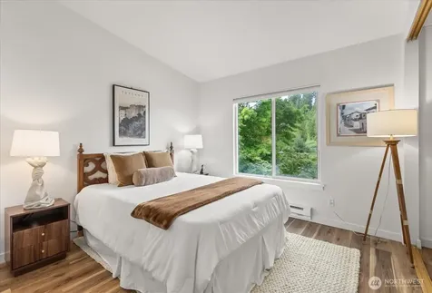 10822 E Riverside Drive Bothell WA 98011