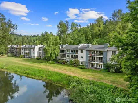 10822 E Riverside Drive Bothell WA 98011