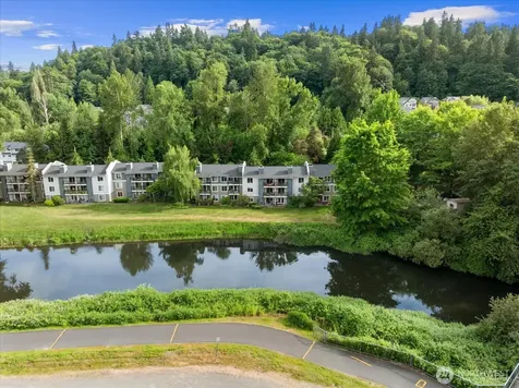 10822 E Riverside Drive Bothell WA 98011