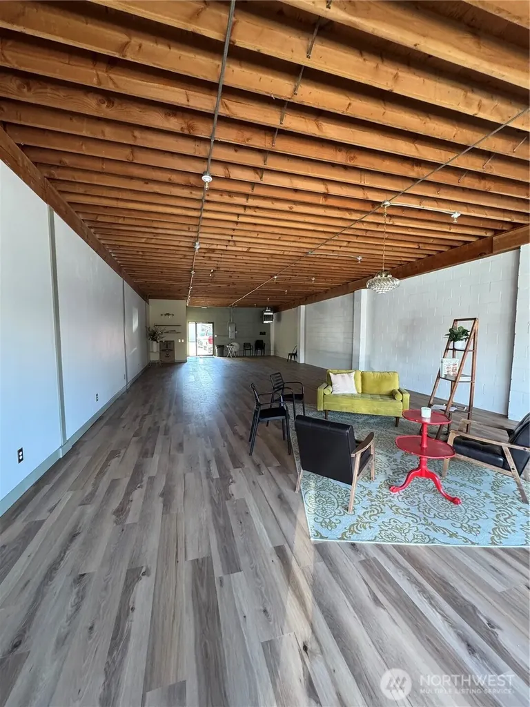 17627 Vashon Highway SW Vashon WA 98070