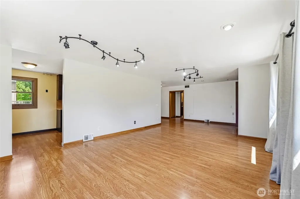 1805 80th Street E Tacoma WA 98404