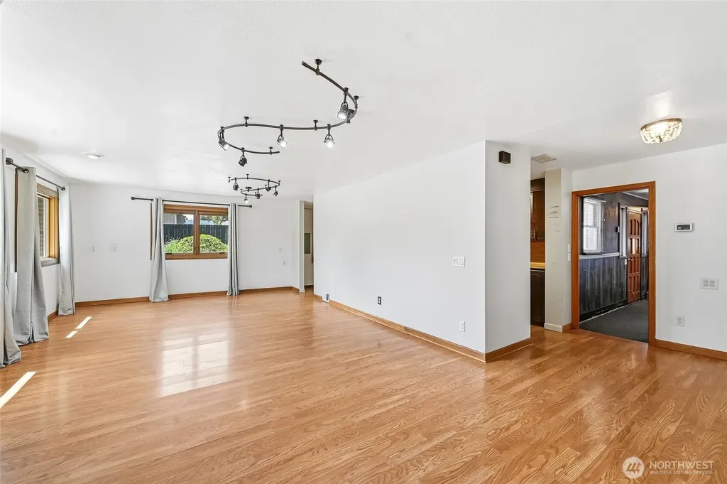 1805 80th Street E Tacoma WA 98404