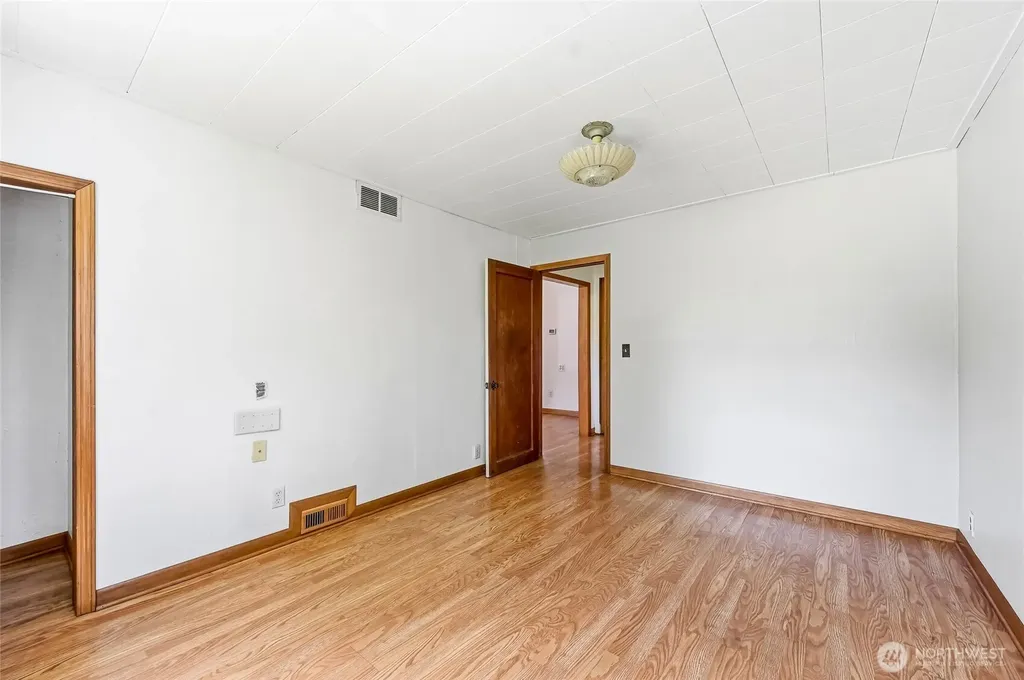 1805 80th Street E Tacoma WA 98404