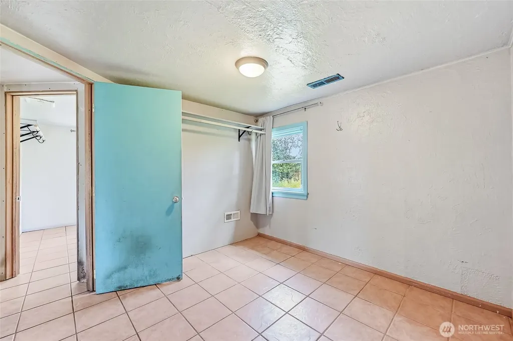 1805 80th Street E Tacoma WA 98404