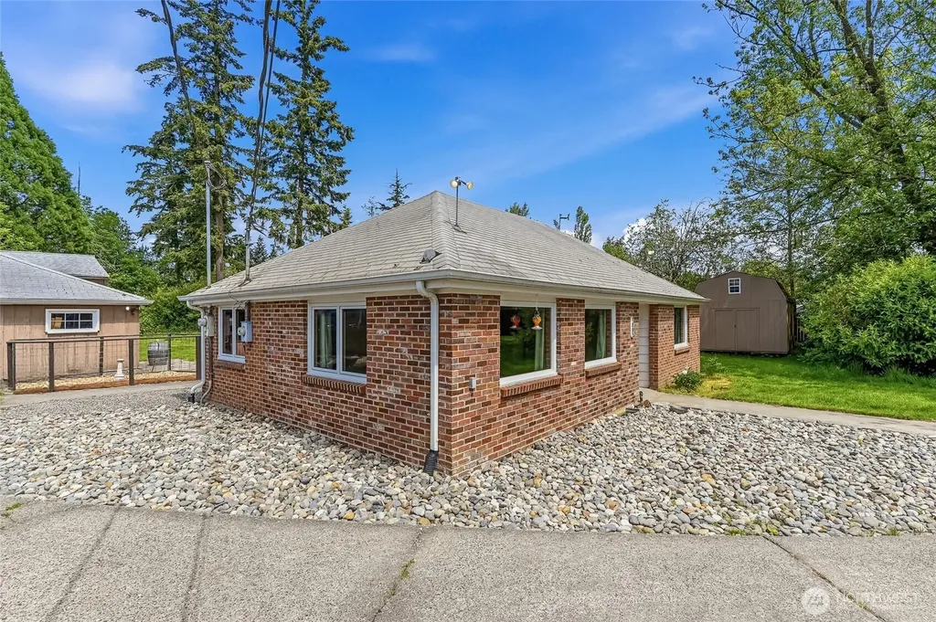 1805 80th Street E Tacoma WA 98404