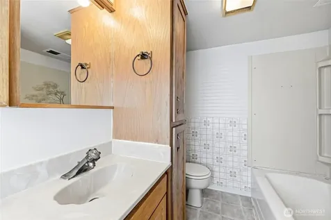 1805 80th Street E Tacoma WA 98404