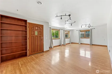 1805 80th Street E Tacoma WA 98404