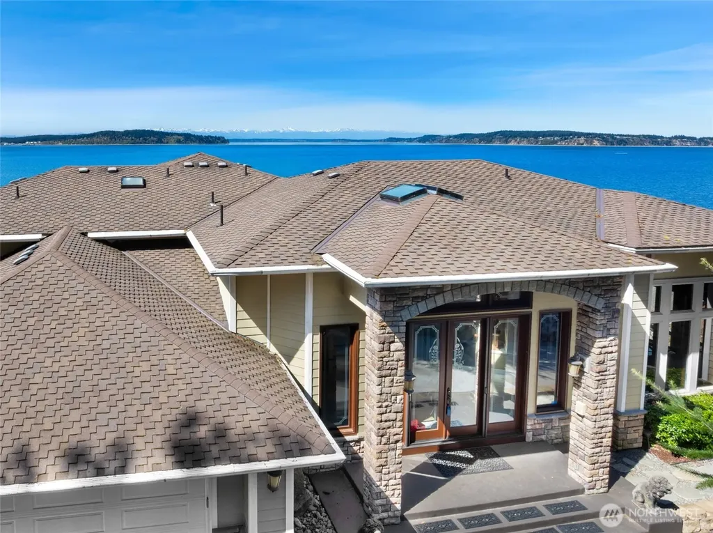2318 Sunnyside Heights Drive Steilacoom WA 98388