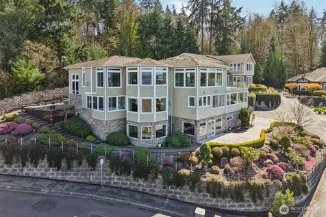 2318 Sunnyside Heights Drive Steilacoom WA 98388