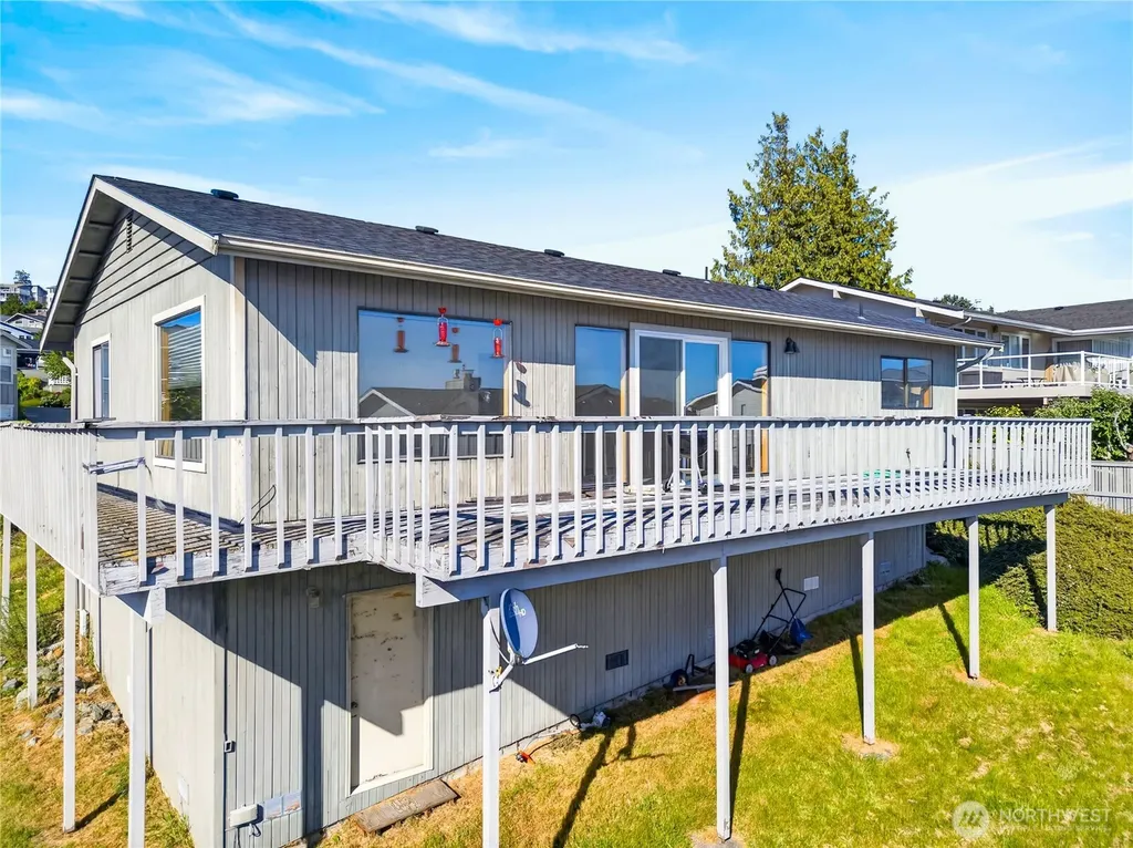 5005 Dundee Drive Anacortes WA 98221