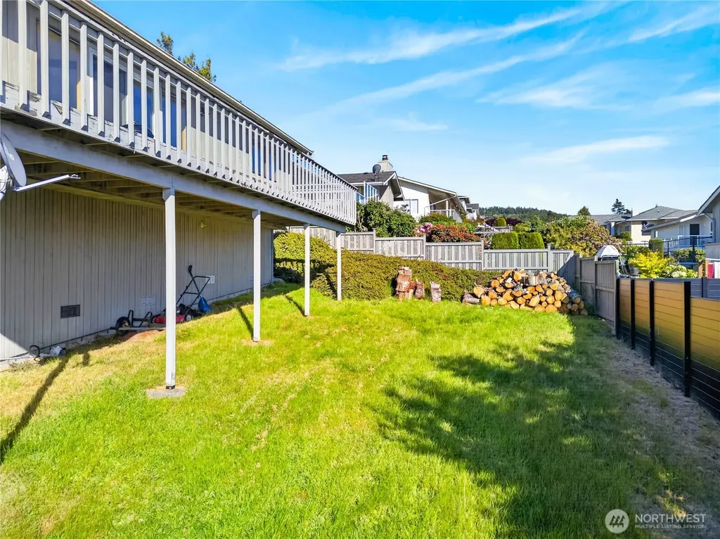 5005 Dundee Drive Anacortes WA 98221