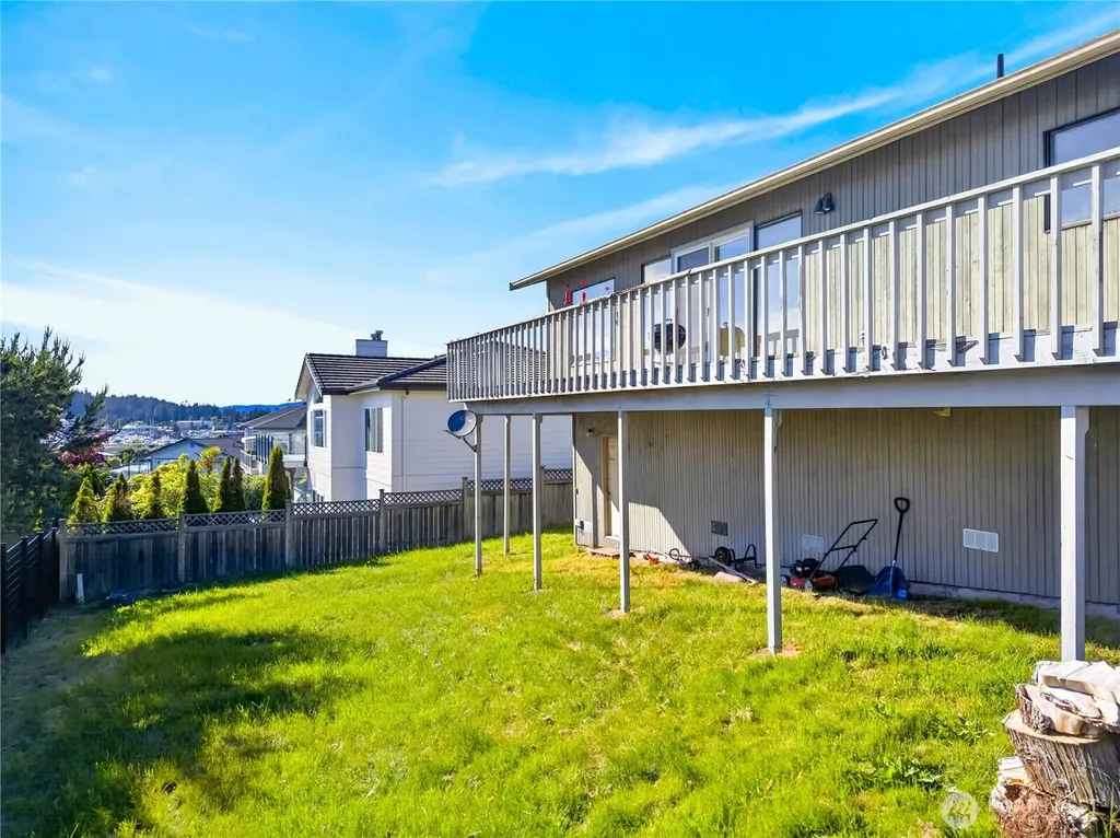 5005 Dundee Drive Anacortes WA 98221