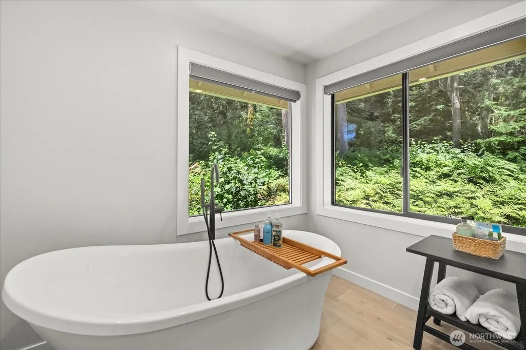11000 164th Avenue SE Renton WA 98059