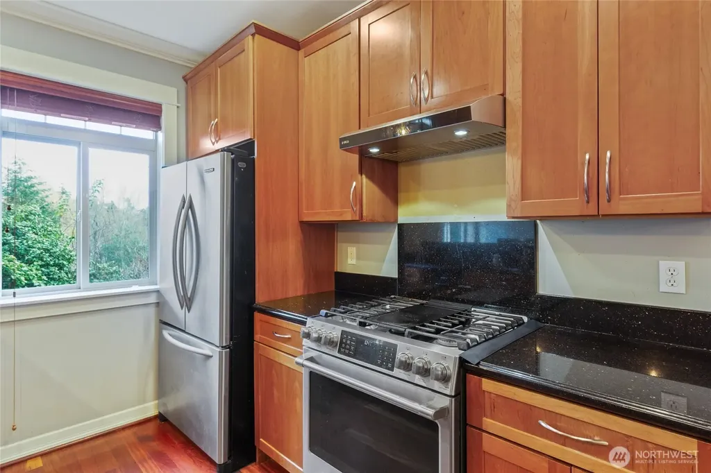 524 25th Avenue S Seattle WA 98144